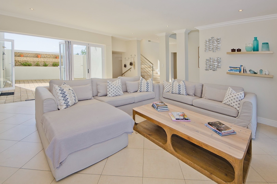 5 Bedroom Property for Sale in Pezula Golf Estate Western Cape